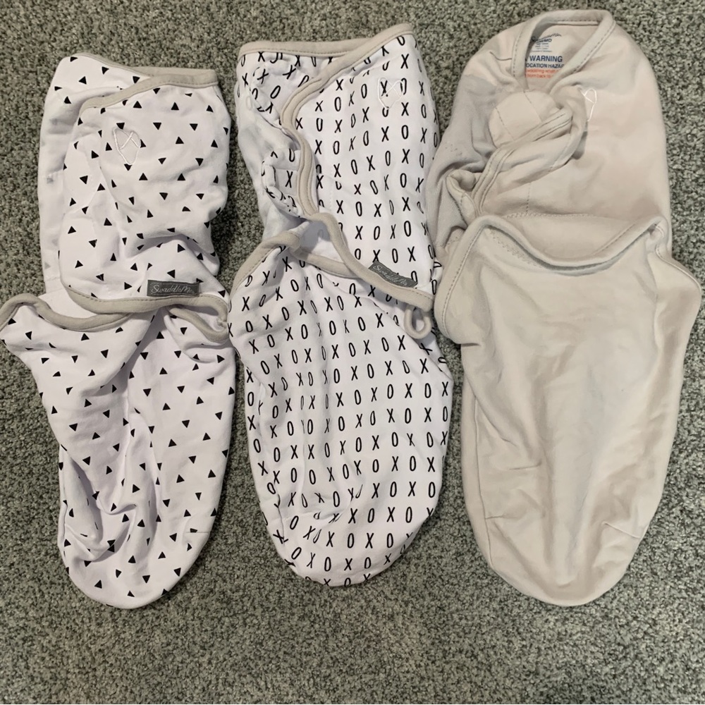 Three SwaddleMe Swaddes SM/MD